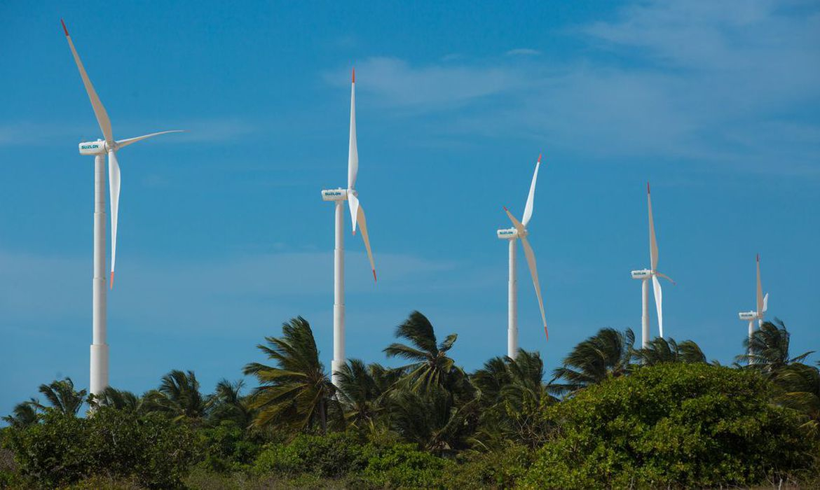 Governo publica cronograma de leilões para compra de energia elétrica