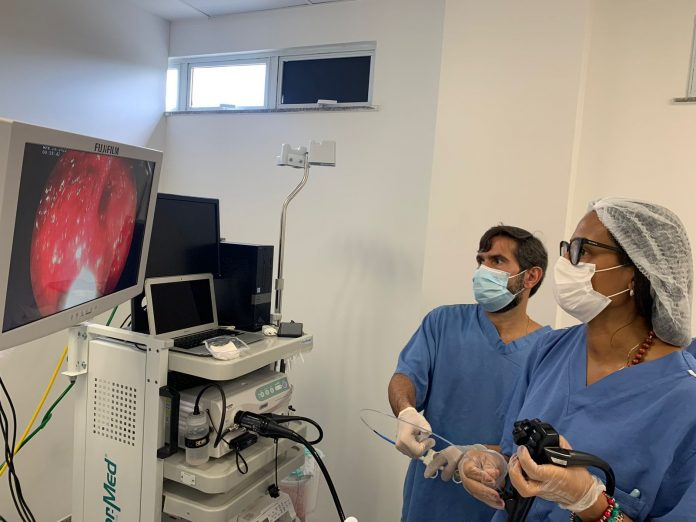 Hospital Clériston Andrade realiza procedimento inédito pelo SUS em Feira de Santana para pacientes com câncer gástrico precoce