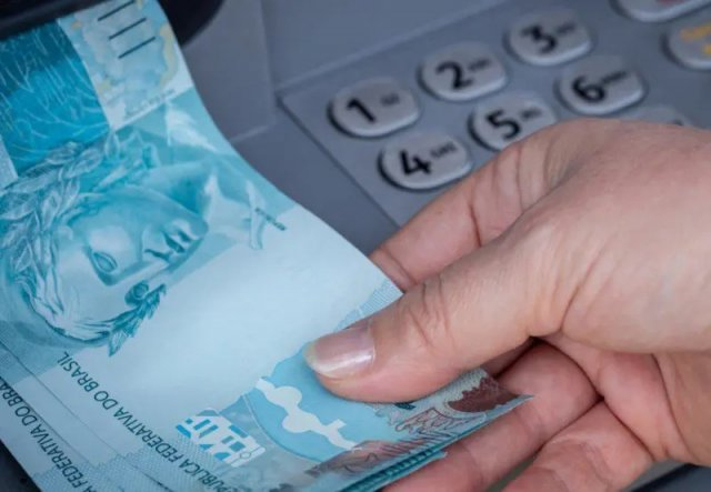 INSS paga aposentadorias e pensões nesta segunda