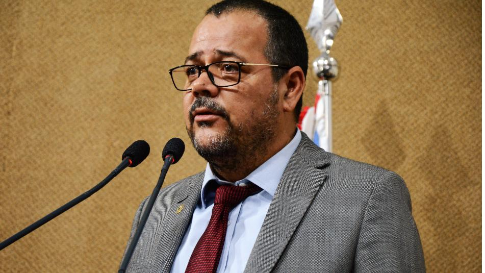 JACÓ SAÚDA PREFEITO E SECRETÁRIO DE IRECÊ POR PRÊMIO DE EXCELÊNCIA EM EDUCAÇÃO