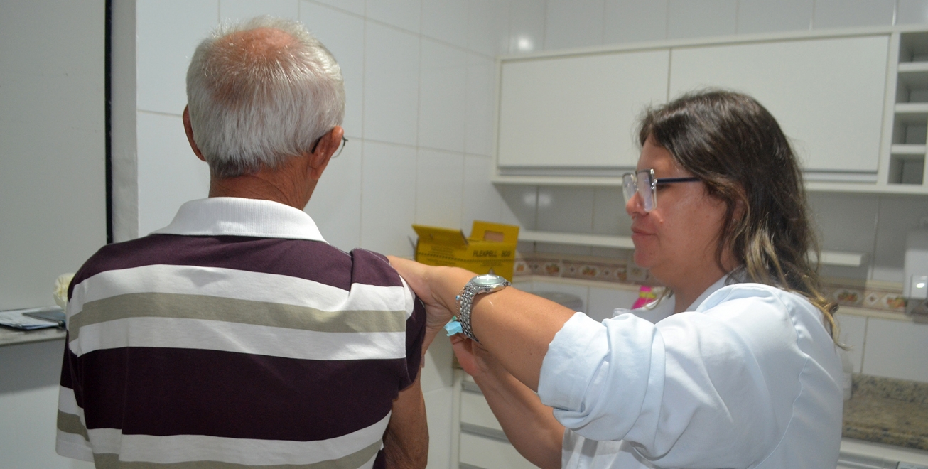 Mais de 22 mil pessoas foram vacinadas contra a gripe em Feira de Santana