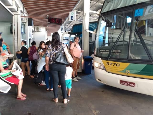 Mais cinco municípios têm o transporte suspenso na Bahia