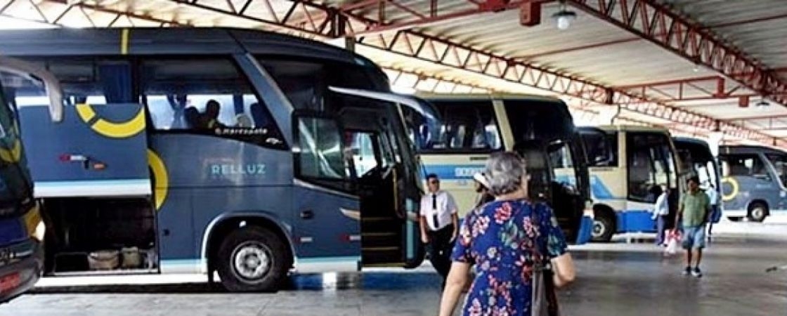 Mais quatro cidades têm transporte suspenso na Bahia; total chega a 378