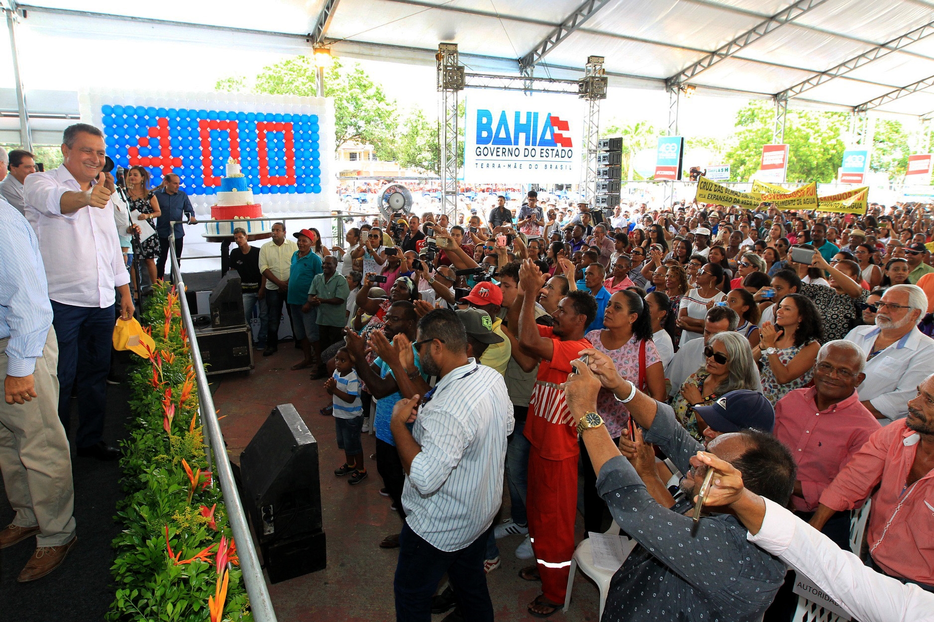 Viagem 400 do governador Rui Costa reúne 92 prefeitos em Santo Estevão