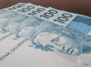 Governo propõe salário mínimo de R$ 1.002 para 2019