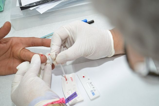 FEIRA DE SANTANA: Foliões a partir de 12 anos podem realizar teste rápido de HIV, sífilis e hepatite na Micareta