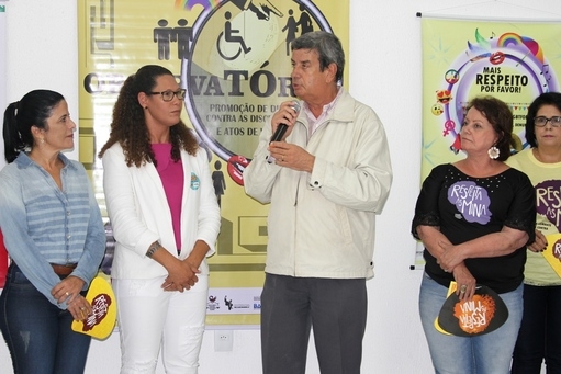 Sepromi inaugura serviço de combate ao racismo na Micareta de Feira