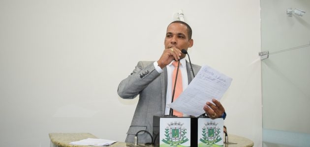 CMFS: Luiz da Feira protesta contra café da manhã proposto por Isaias