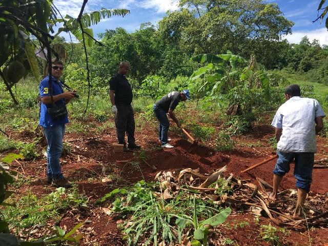 Polícia encontra corpos de casal dentro de cova rasa em Coração de Maria