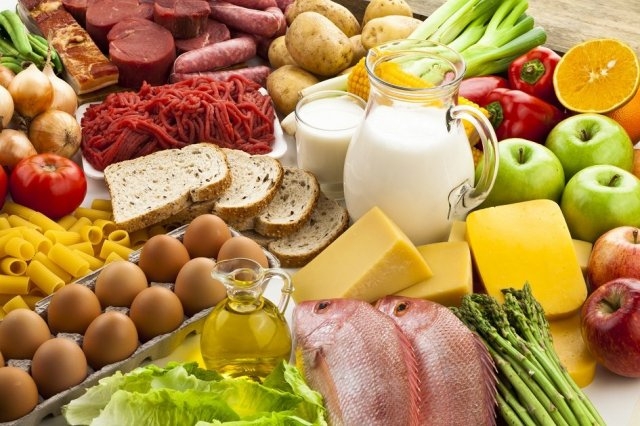 Sofre com artrite? Confira alguns alimentos que ajudam a diminuir as dores
