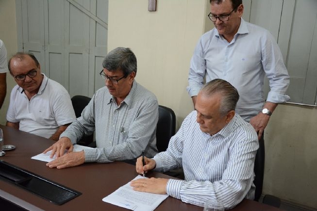 Prefeitura e Sebrae Bahia celebram parceria para a requalificação dos comerciantes ambulantes