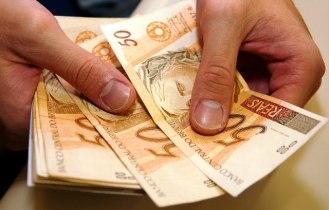 Salário mínimo de R$ 998 para 2019 é aprovado pelo Congresso