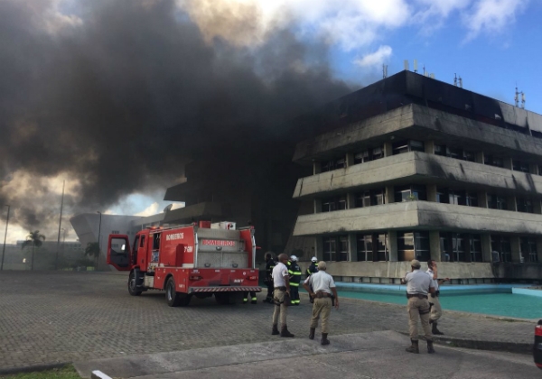  Incêndio de grande porte atinge a Assembleia Legislativa da Bahia
