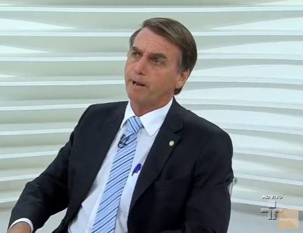 Porte de arma e menos cotas: como foi a participação de Bolsonaro no Roda Viva