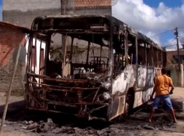 Porto Seguro: Após destruição de ônibus, dois adolescentes são apreendidos