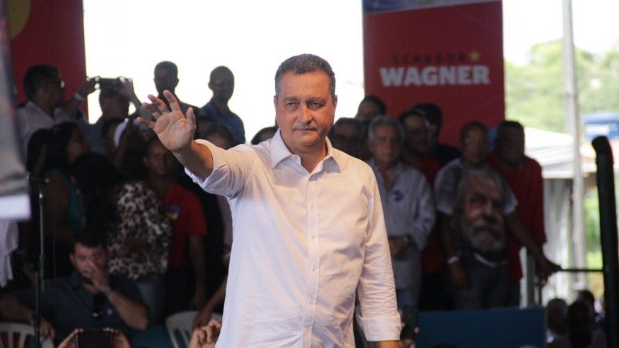 Em convenção, Rui defende Lula e evita criticar adversários