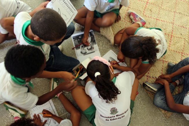 PMFS: Biblioteca Municipal incentiva leitura para crianças nos distritos de Feira