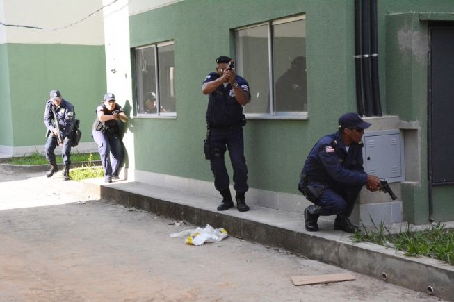 FEIRA DE SANTANA: Guarda Municipal passa por treinamento para renovação do porte de arma