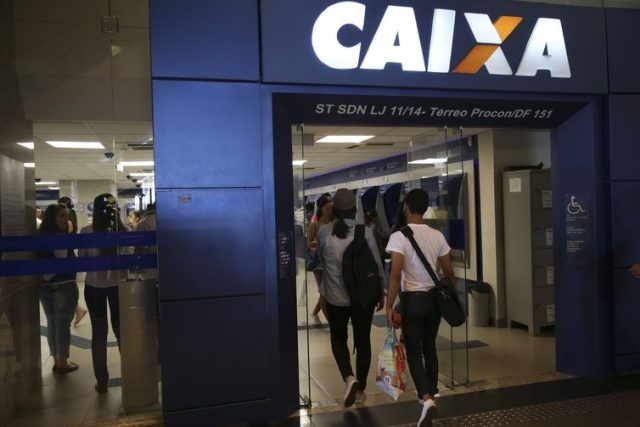 Trabalhadores nascidos em outubro podem sacar o PIS a partir de hoje