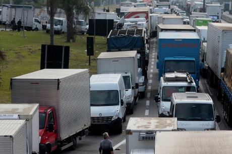 Divisão interna pode enfraquecer nova greve de caminhoneiros marcada para este mês de Dezembro