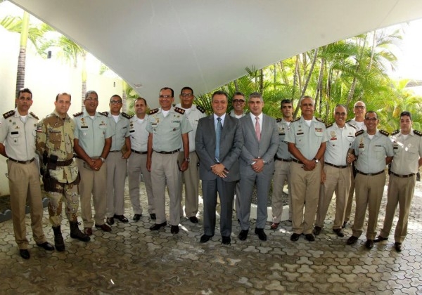 Rui Costa envia 100 policiais militares para o Ceará