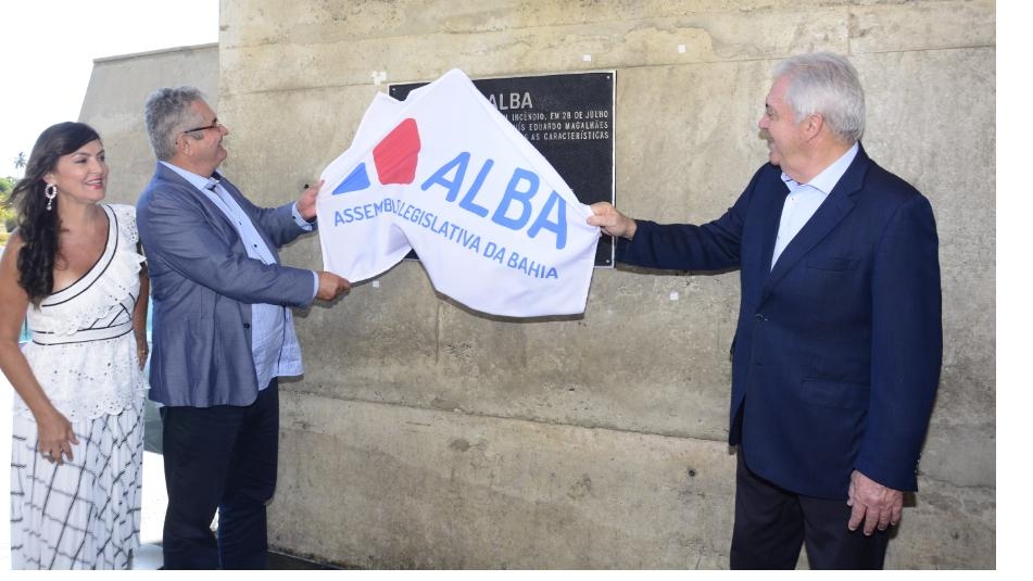 ANGELO CORONEL REALIZA INAUGURAÇÕES NA ASSEMBLEIA LEGISLATIVA