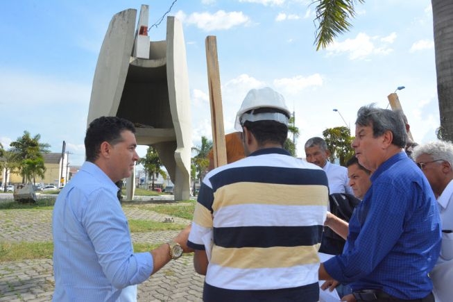 Prefeitura de Feira dá início as obras de manutenção do monumento ao caminhoneiro