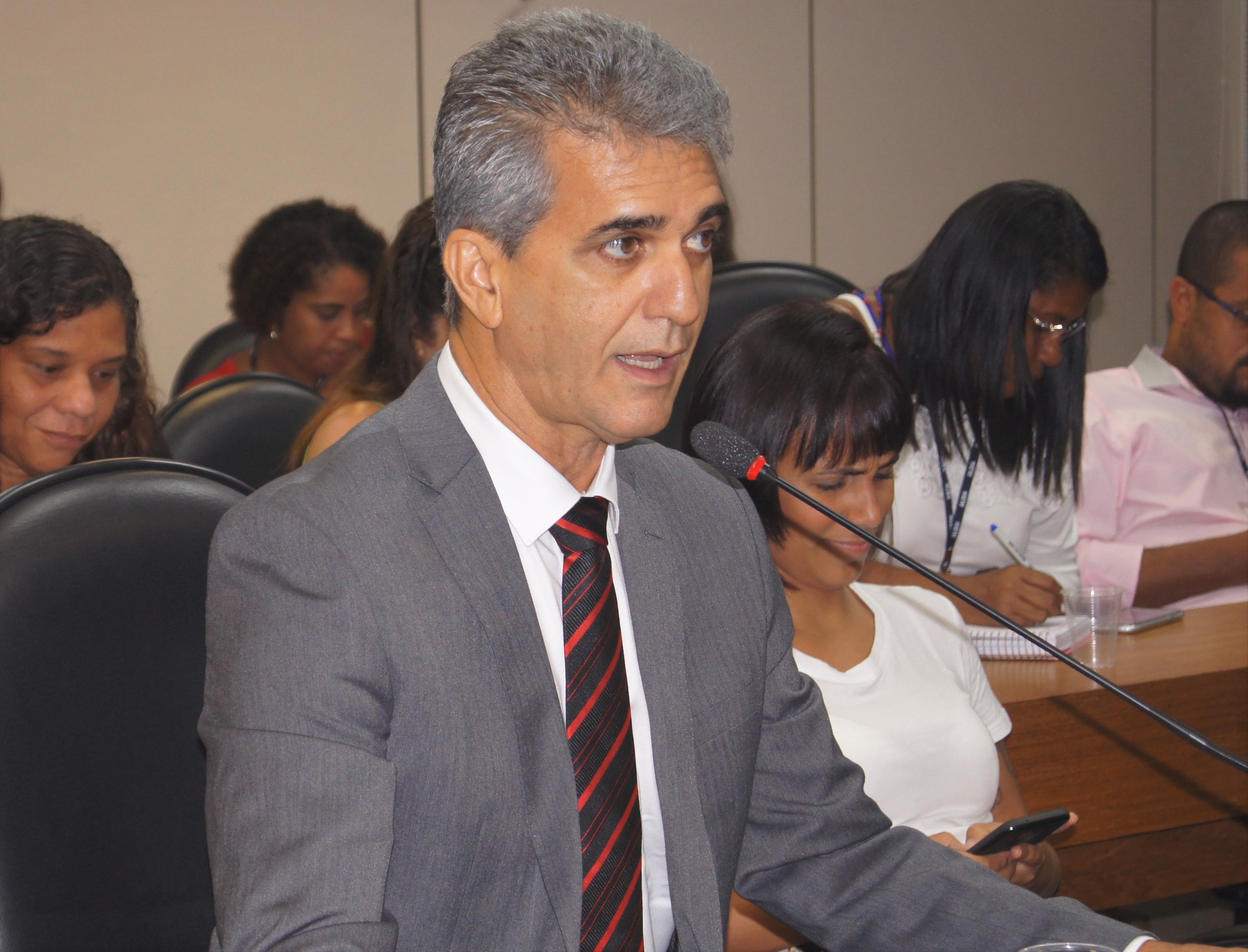 Comissões da Assembleia Legislativa da Bahia repudiam orientação do Ministro da Educação