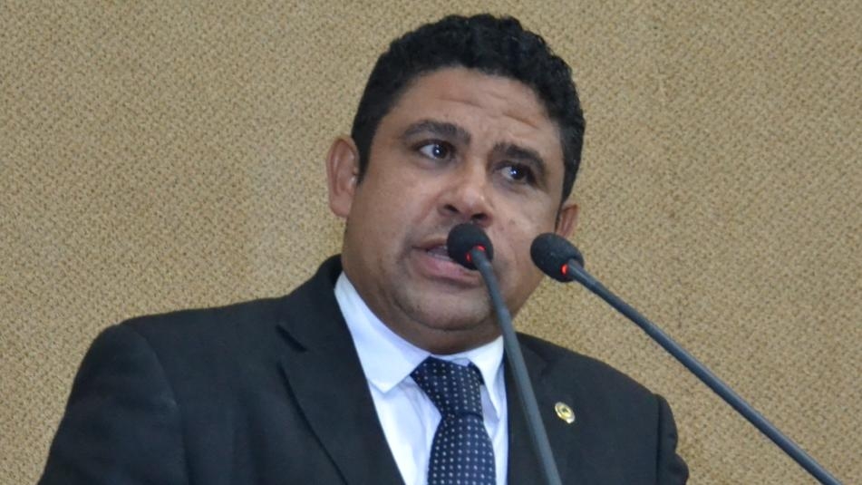 ALBA: Pastor Tom oficializa troca do Patriota pelo PSL 