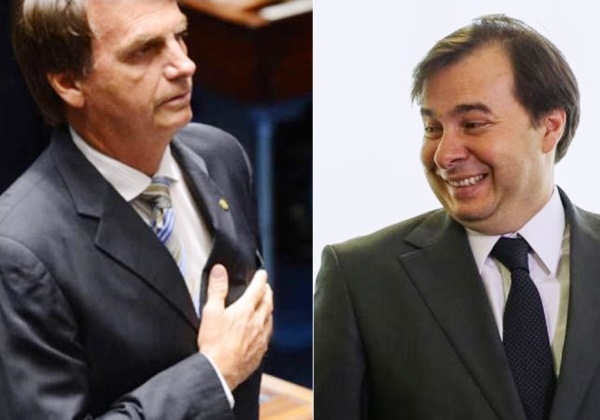 Bolsonaro diz que está disposto a conversar com Maia sobre Previdência
