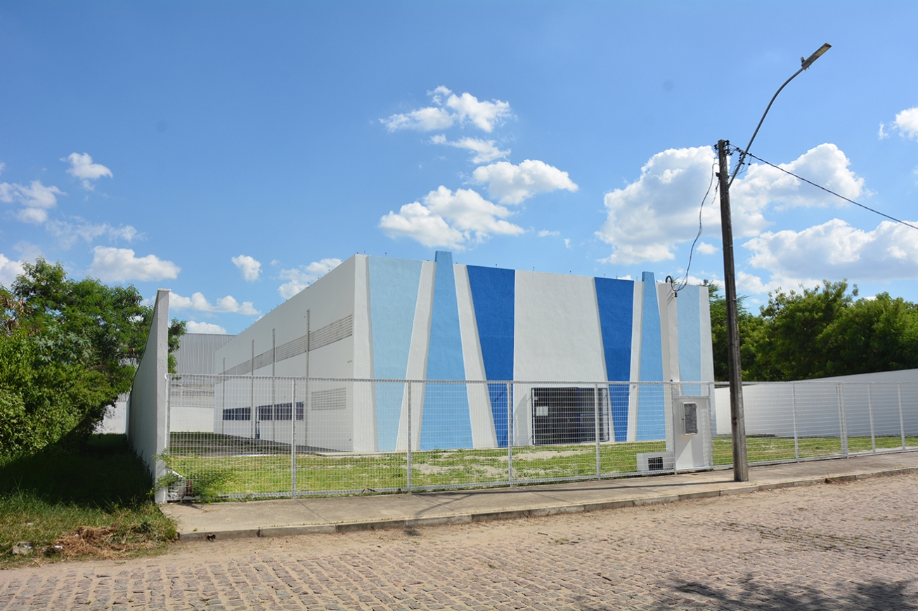 Obras de construção do Galpão Cultural nas Baraúnas em fase de conclusão