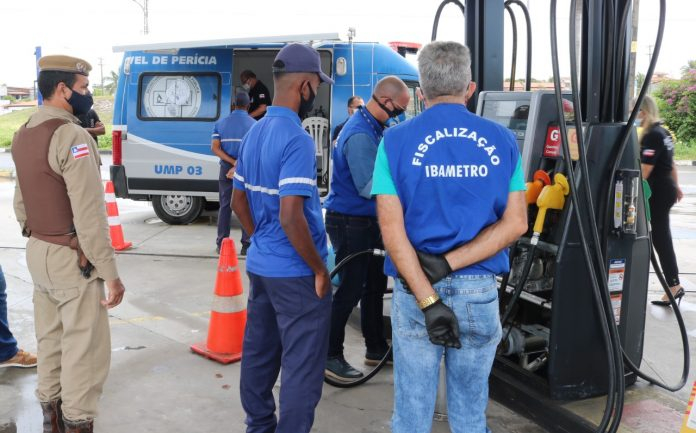 Operação Posto Legal identifica bomba que fornecia combustível a menos para o consumidor