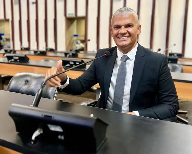 Pablo Roberto, pré-candidato a prefeito de Feira de Santana, consulta população para construção de plano de governo