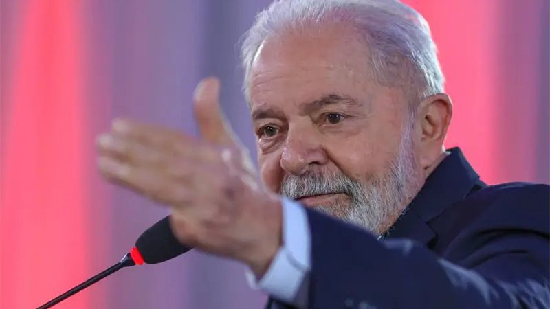 Pesquisa Ipec: Lula venceria Bolsonaro em possível segundo turno