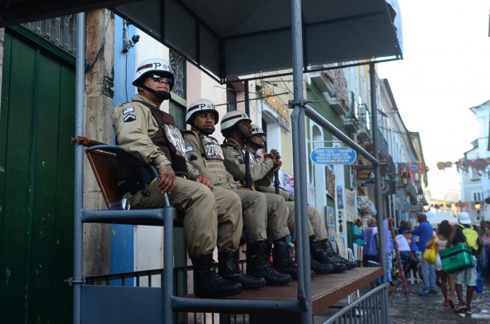PM emprega 6 mil policiais na Micareta de Feira