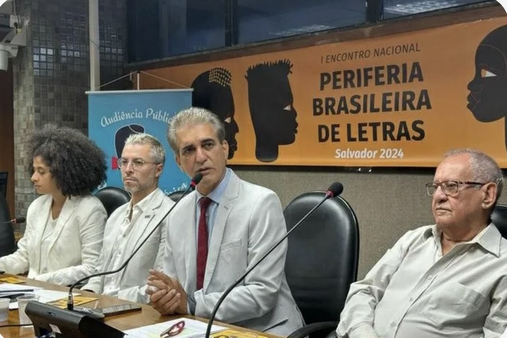 Políticas públicas para literatura periférica são debatidas na Alba