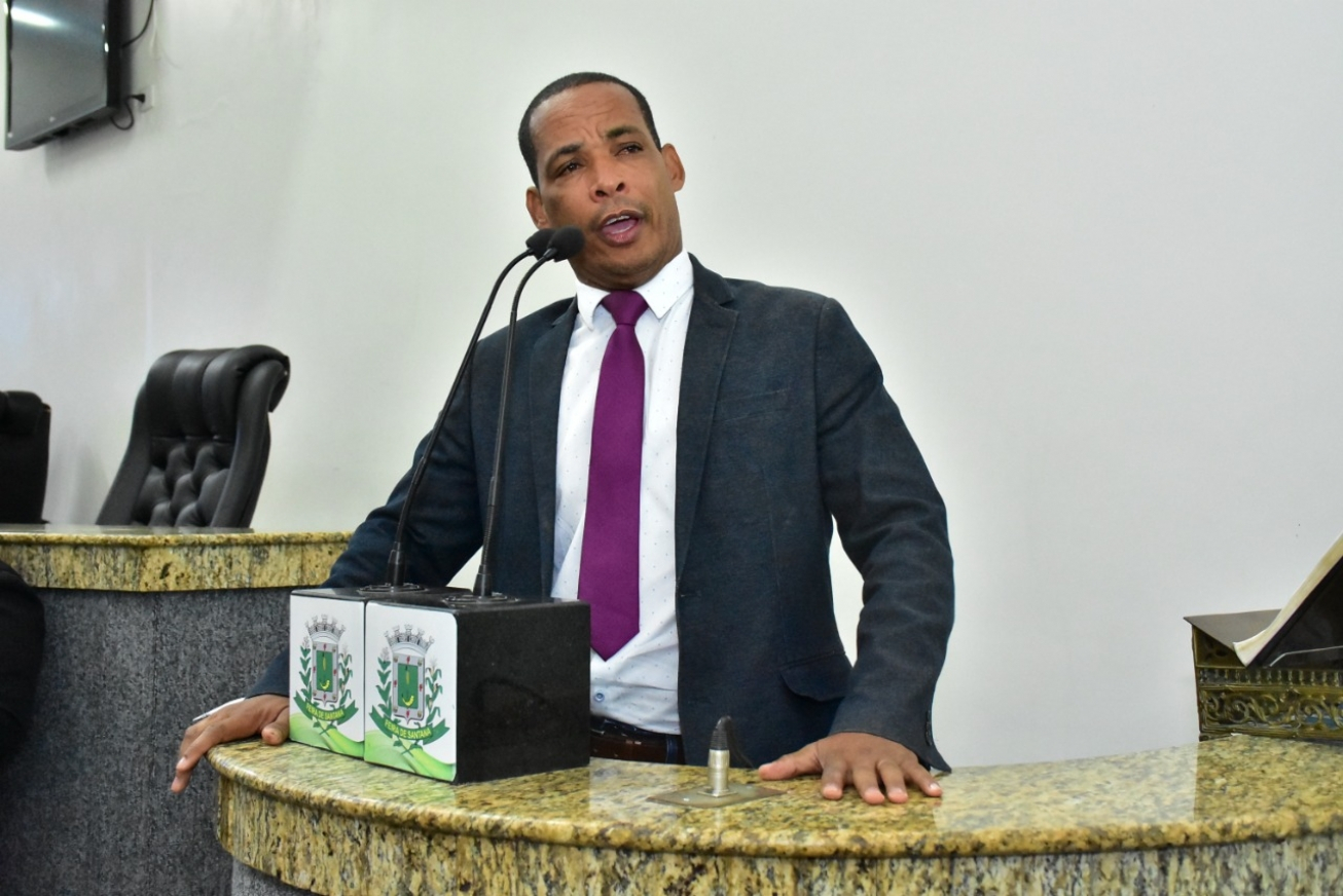 Prefeito Colbert teria rejeitado R$ 4 milhões para revitalização da praça e feira do Tomba