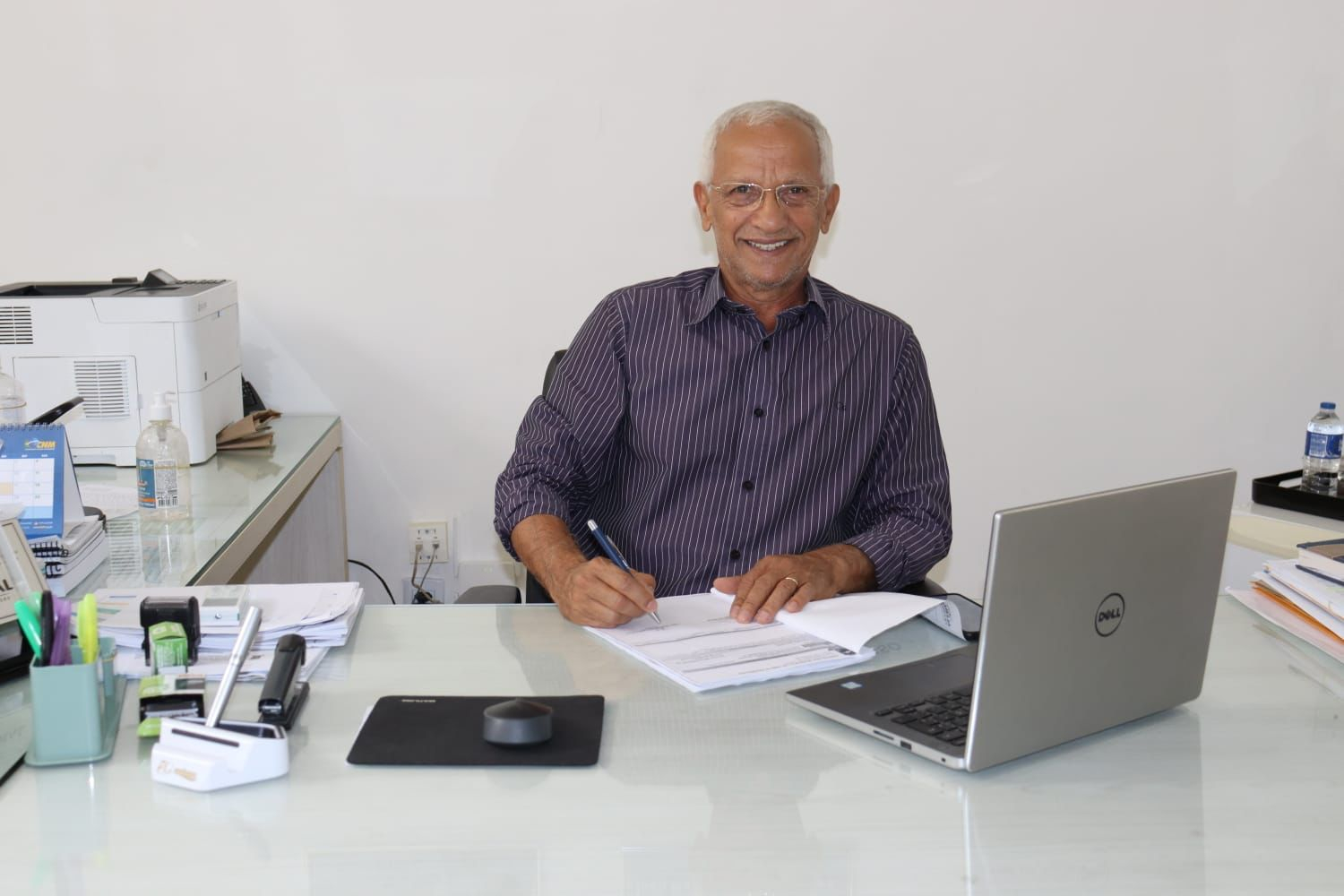 Prefeito de Amélia Rodrigues anuncia aumento do salário dos servidores
