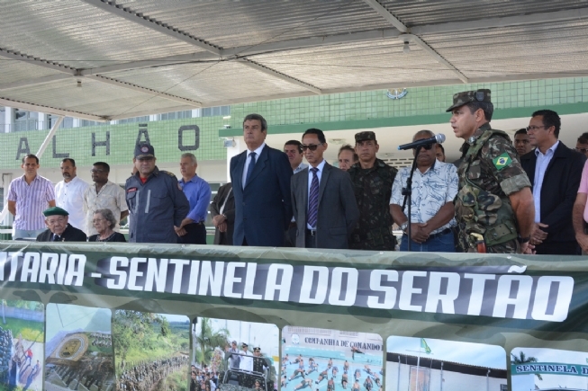 Prefeito Colbert Martins Filho prestigia solenidade de promoção do comandante do 35º Batalhão de Infantaria