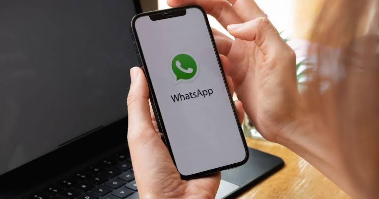 Prefeitura de Ibititá inicia demissão em massa por WhatsApp