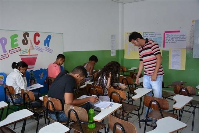 Prefeitura de Feira divulga nomes dos aprovados para professor estagiário de curso preparatório