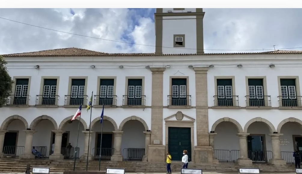 Redução de 25 vereadores é prevista para a Bahia