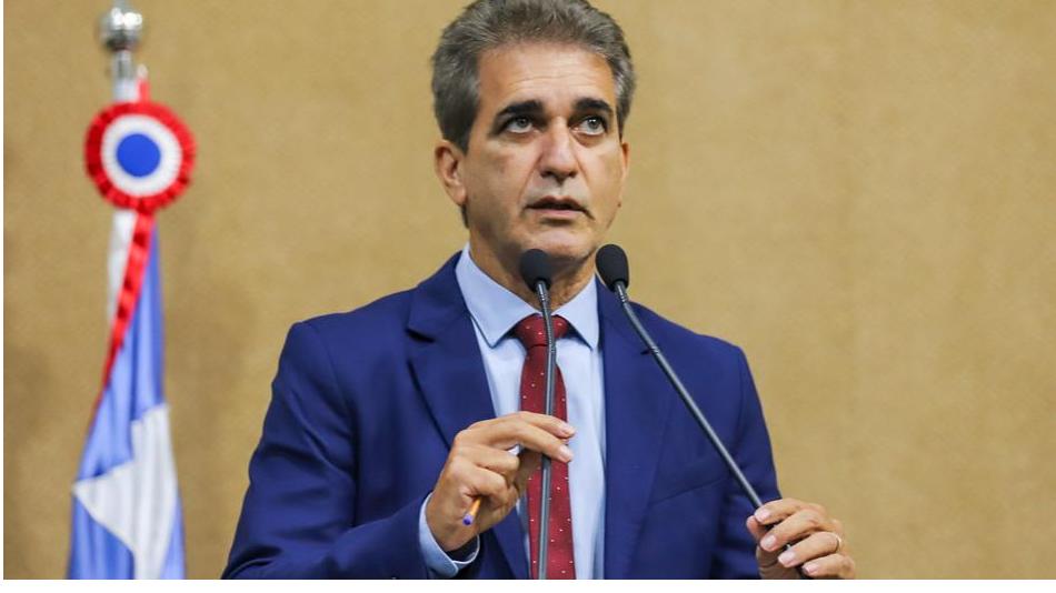 ROBINSON ALMEIDA LUTA PARA MELHORAR A MOBILIDADE NO MUNICÍPIO DE CANDEIAS