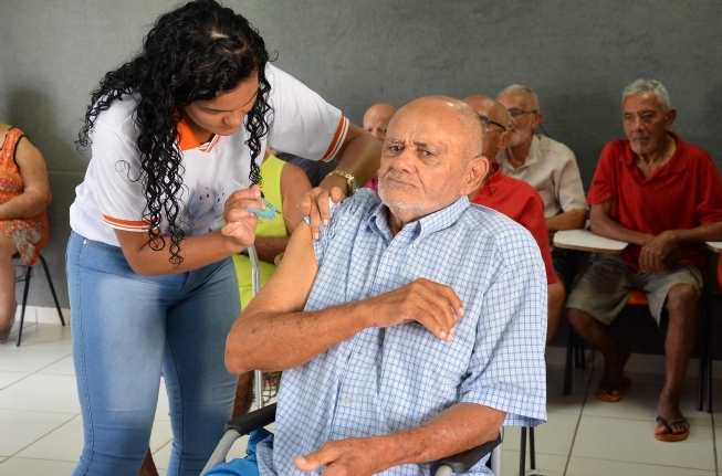 Saúde aumenta esforço para vacinar contra a gripe em Feira de Santana 