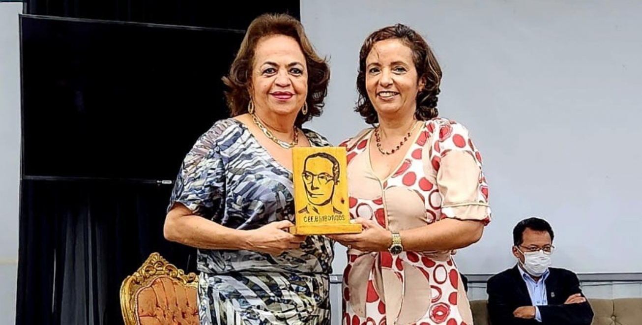 Secretária Anaci Paim é homenageada pelo Conselho Estadual de Educação