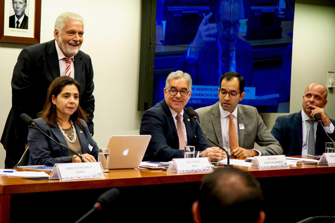 Seminário sobre Desenvolvimento das Cadeias Produtivas