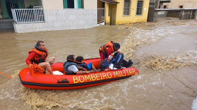 Solidariedade: veja como ajudar moradores das cidades afetadas pelas chuvas na Bahia