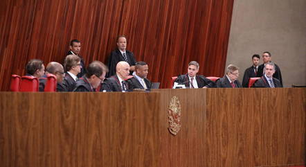 TSE aprova fusão entre PTB e Patriota e surge a Renovação Democrática