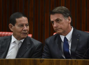 TSE tem 3 votos contra cassação de Bolsonaro; relator cita uso ilícito de WhatsApp