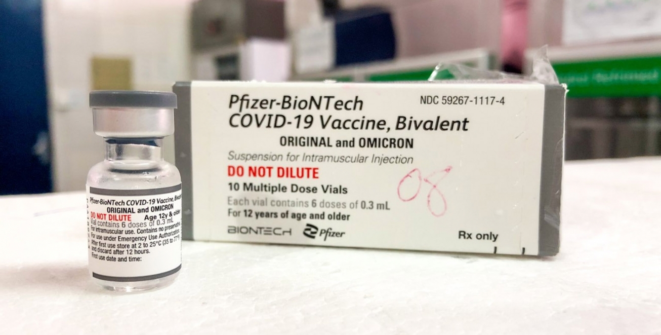 Vacina bivalente disponível para pessoas de 18 anos ou mais